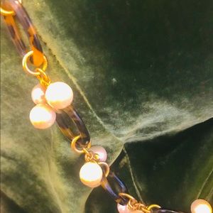 J. Crew gold tone resin and pearl necklace.EUC